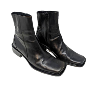 Nine west square toe ankle boot, black leather, size 6 and 1/2 vintage